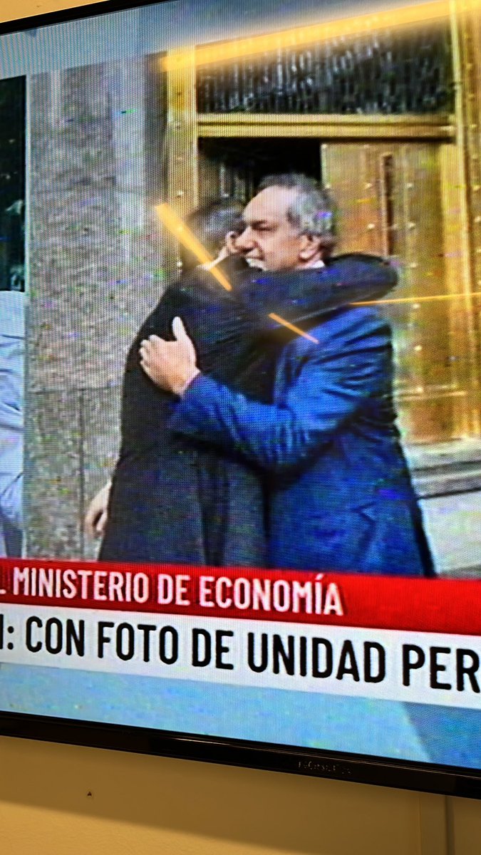 Haig_Nahabed's tweet photo. Hay algún idiota en la Argentina que se crea esta farsa de dos mierdas que se detestan 🙏 https://t.co/2I0POhIn3P