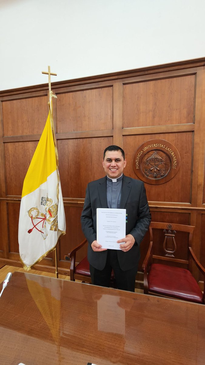 Colegio Mexicano en Roma tweet media