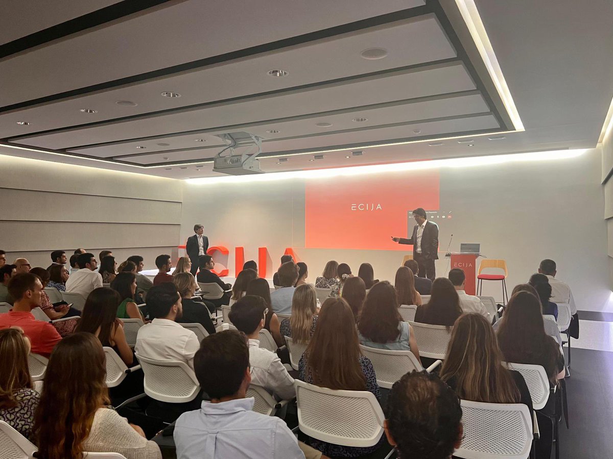 ¡Así celebramos el reconocimiento de los premios Expansión a la firma del año en economía digital con nuestro #EcijaTeam de todo el mundo! 🎉
Gracias a todos nuestros equipos en Latam, Portugal y España por conectarse hoy y gracias por vuestra pasión, esfuerzo y compromiso.