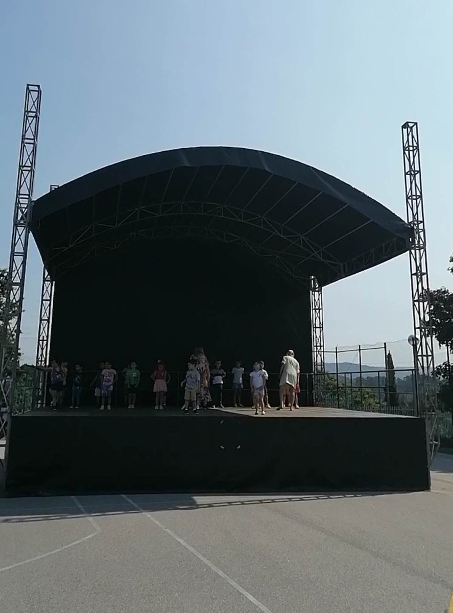 Comunicafreixo's tweet photo. O EPE fez hoje o ensaio geral e sound Check da sua atuação.
Chegaram ao recinto por volta das 10h da manhã e tinham à espera todo o staff da organização!
Analogias à parte, foi importante manter um clima de descontração, pois para a maioria será a

https://t.co/5U2TnfI9Yq https://t.co/hGF7yvZcHV