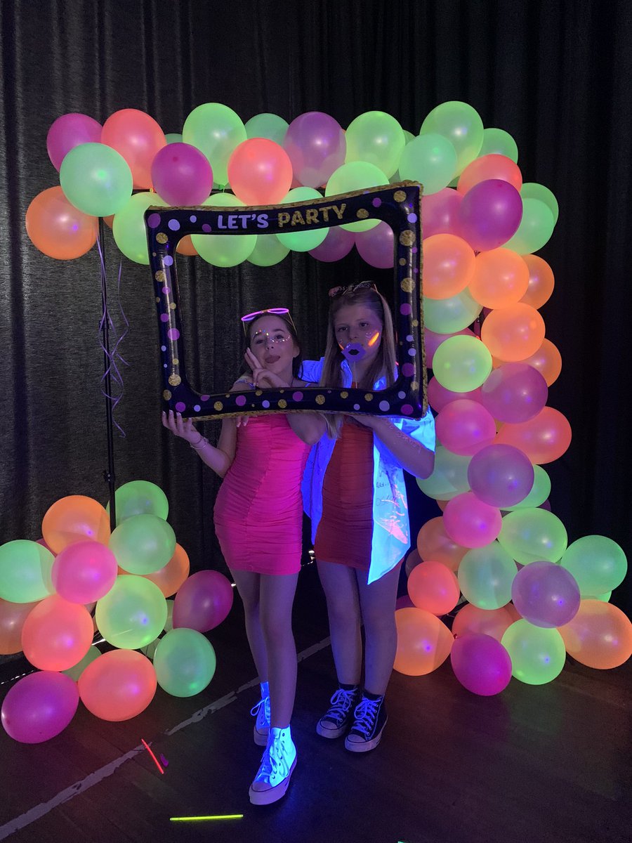 🥳 P7 LEAVERS PARTY 🥳

🎉 P7’s had an awesome time at their ‘Neon themed’ leavers party 🪩 

🎶 They helped compile their playlist, ate 🍕 &amp; enjoyed some party games 🎁 

🫶🏻 A huge thank you to <a href="/MissMeikleBPS/">Miss Meikle & P7M</a> <a href="/MissMorrisonBPS/">Miss Morrison</a> &amp; <a href="/missjlesko/">Miss Lesko 🩰</a> for helping organise &amp; hosting 🌟