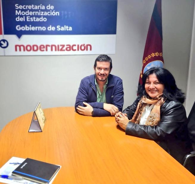 MartinGuemes's tweet photo. Con Gloria Seco, Diputada del Departamento de Orán, conversamos sobre la conectividad en escuelas y el programa de Wi-Fi Libre en plazas que implementamos desde #SALTIC. ¡Gracias Gloria por la visita! https://t.co/ivwo7hHJqr