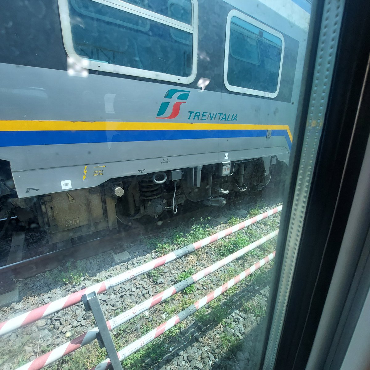 502nd tweet = Bad Gateway

Just like trying to catch a train to Rome. One missed train and one broken train later..looks promising