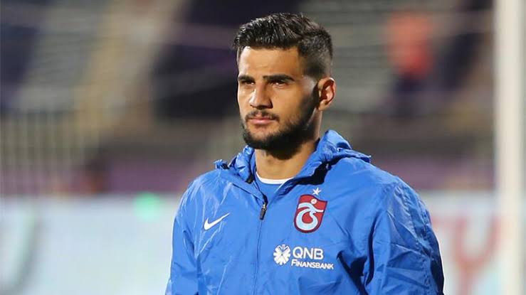 Profesyonel futbol hayatına Trabzonspor'da başlayan geçen sezon Adana Demirspor forması giyen 24 yaşındaki defans oyuncusu Abdurrahim Dursun, Ankaragücü'nün transfer listesine girdi.