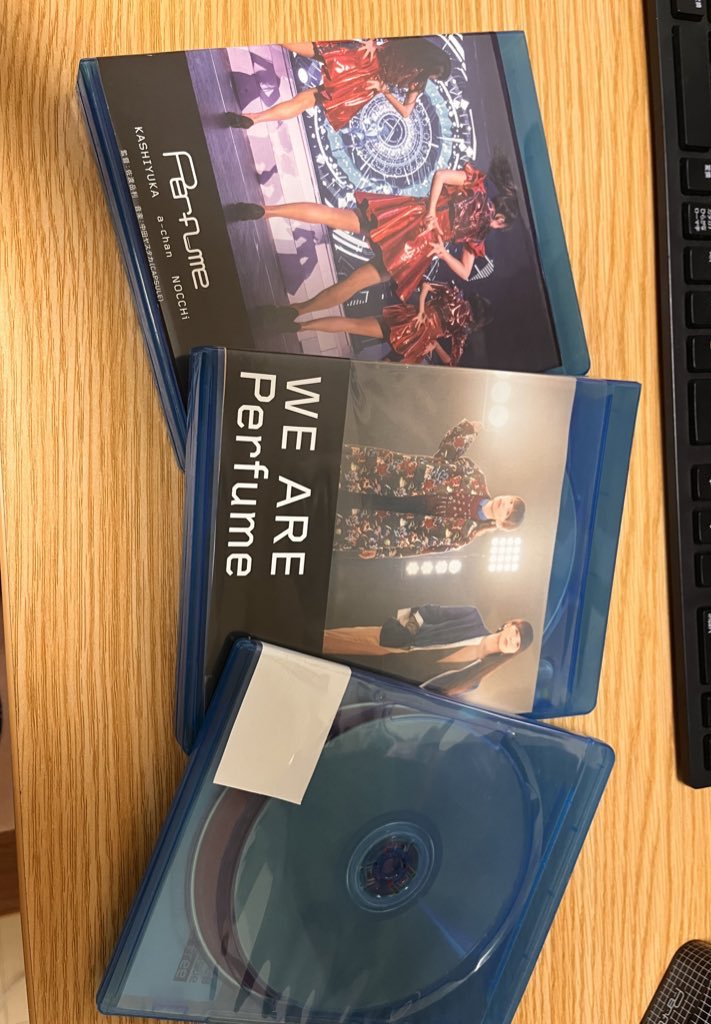 pta0gravity's tweet photo. 日本最終日、作ったのは、Perfumeのブルーレイケースでした。

Perfumeいないのはきついよ
#perfume,#Perfume,#パフューム https://t.co/7SNGsc1TUB