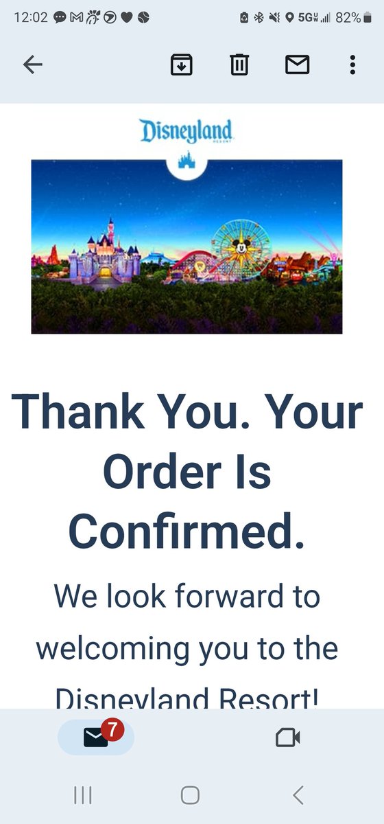 Stephanie Colburn tweet media