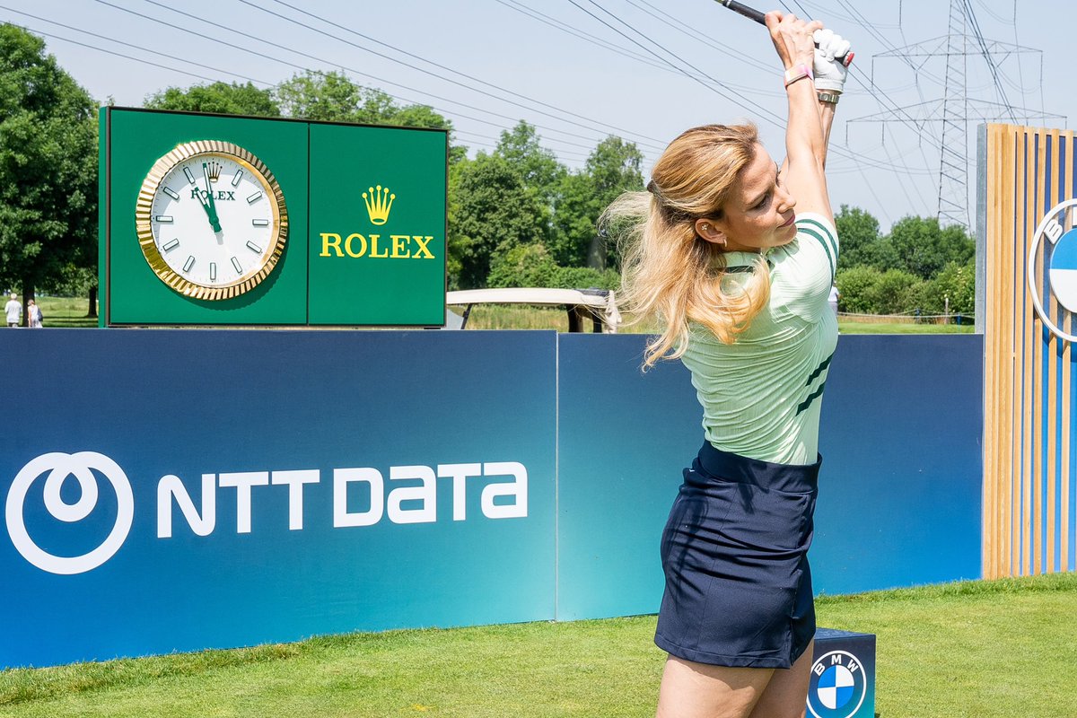 ECabreraBello's tweet photo. Got to put myself out there and have fun in front of the cameras for NTT Data @NTTDATA who are taking the fan experience to a whole new level!   
Click the link below : 

https://t.co/69OhqYStEy

#NTTDATA 
#BMWInternationalOpen 
#Golf 
#DataDrivenGolf 
#NTTDATAWall https://t.co/QHompDYpcX