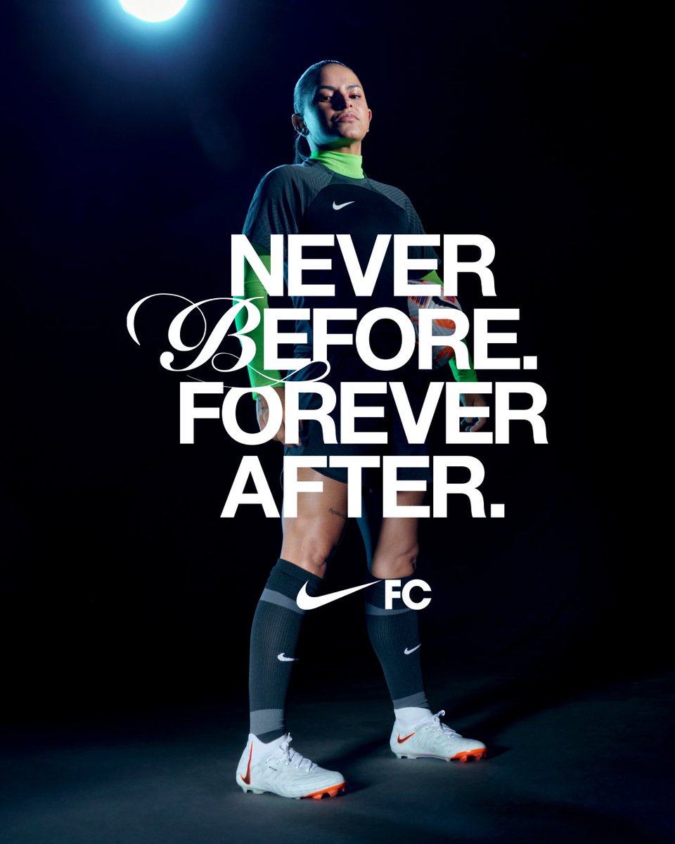 The all-new Phantom Luna is light on my feet and lets me move freely—taking me back to those moments that made me want to become a professional footballer. 🇧🇷⚽

But don’t just take my word for it. Step into our boots and let’s change the game.🌙 
@debinha7
#NikeFootball