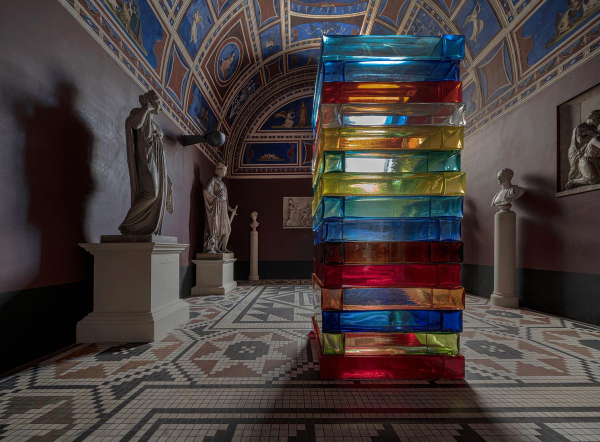 CommozioniA's tweet image. MATERIAL WORLD - scultori a confronto

#SeanScully incontra #BertelThorvaldsen e ci ricorda che All Art has been contemporary

Thorvaldsens Museum (2022)
Glass Stack 2