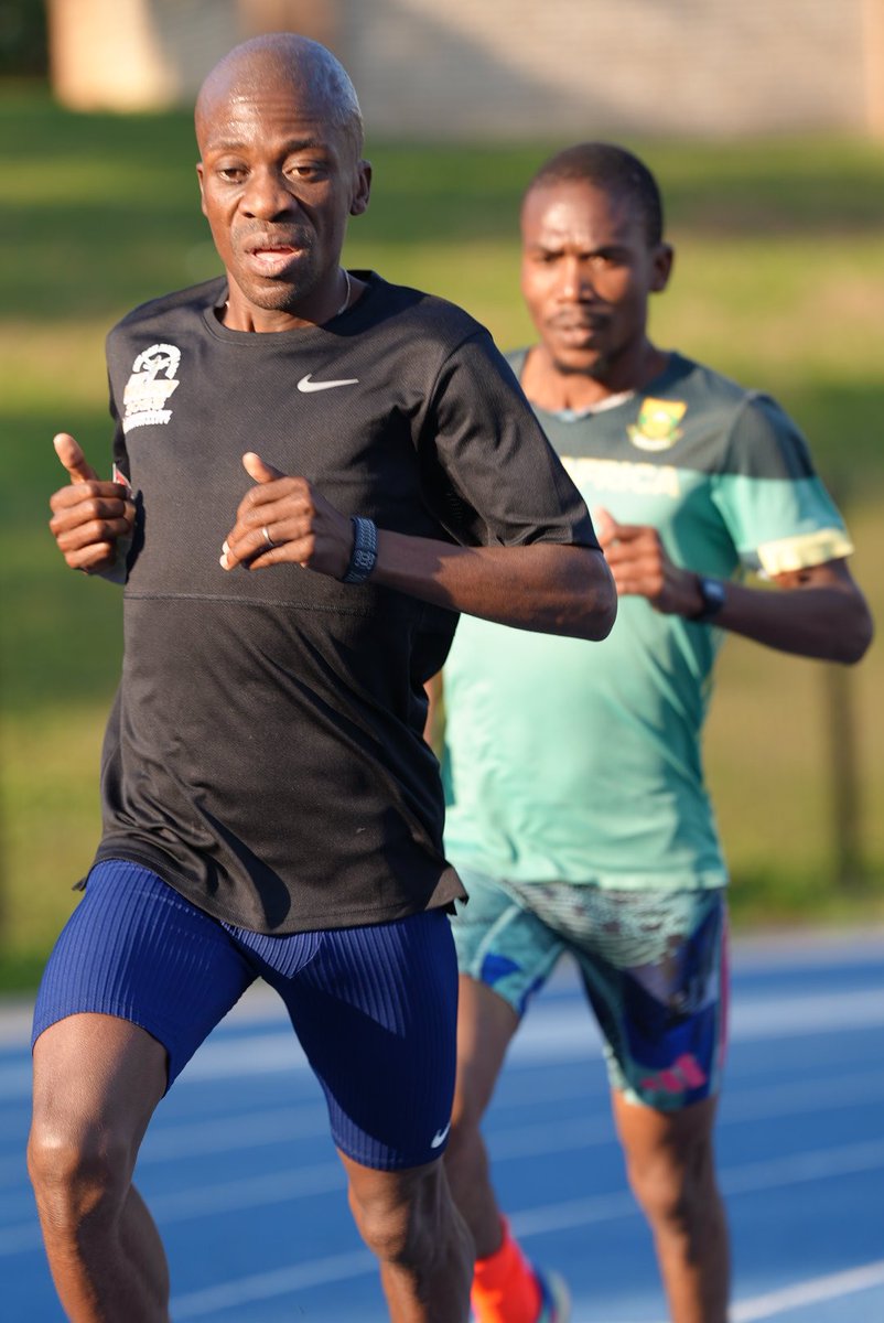 As hard as ever ⏳😝😋
@Lebohanginnoc14 is our witness 💪💪

#SpongeGroup
#taperweek