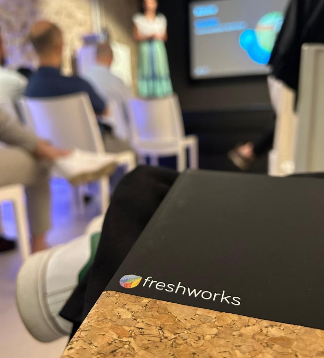 imaticatech's tweet image. Parte de nuestro equipo, asistió al evento organizado por #Freshworks en Barcelona para conocer de primera mano todas las posibilidades que nos aportará la irrupción de la inteligencia artificial aplicada a sus diferentes herramientas.