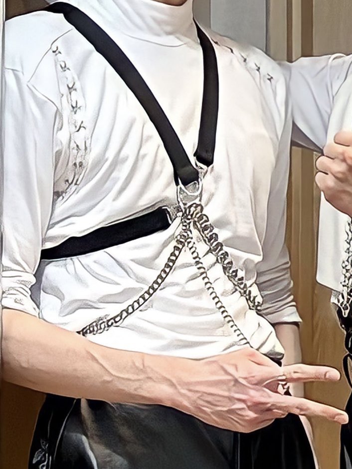 VavMemes's tweet photo. MY GOD

#VAV #브이에이브이 
#Subcönscióus #Subconscious #Designer #VAMPZ #뱀즈 https://t.co/bO964nFRPG