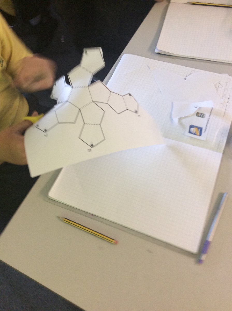 MrGerrard_RSW's tweet image. Willow class enjoyed creating pull-up 3D nets of different shapes this term, exploring vertices, edges and faces. Great to see them grasp concepts well with these hands-on activities👍🧊 @R_S_Wood #shapeexplorers