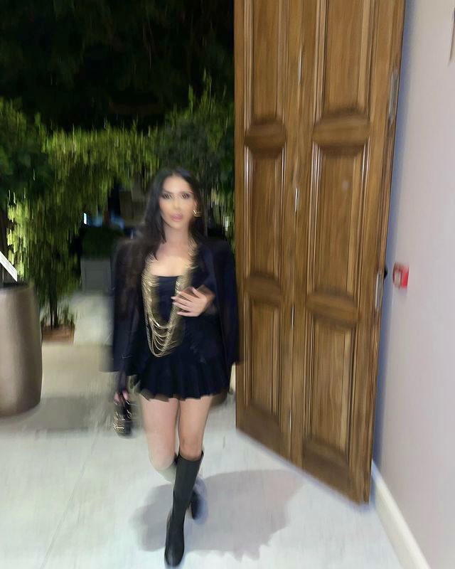 simplySYLK's tweet photo. I expect to be showered with sends this payday and I expect compliments while this cash brat degrades your sorry ass 🖕🏼

You have the pleasure of sending while I have the pleasure of spending. It’s perfect!

We’ll have a toe suckingly good time 😘

Drink my cunt nectar and send! https://t.co/l97nzWIuZN