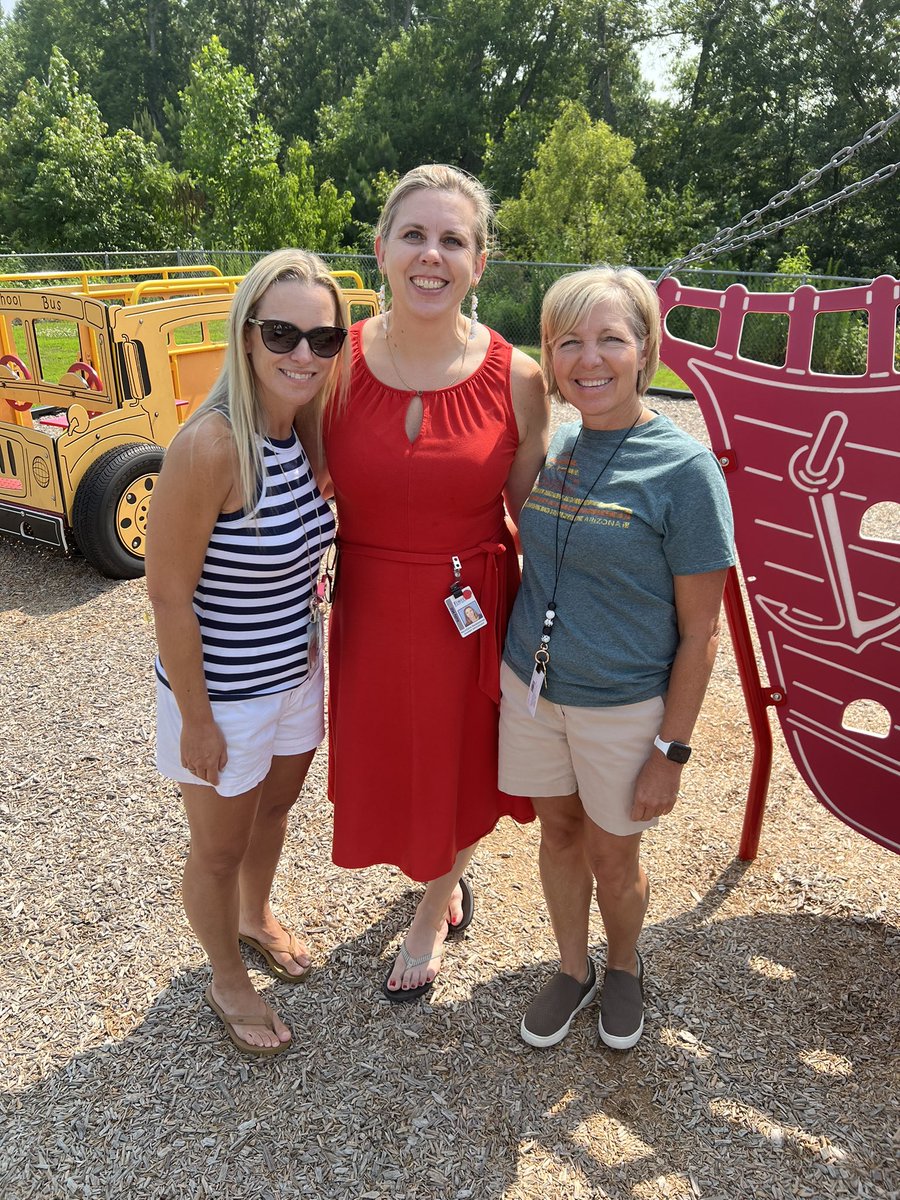 radPCHS's tweet photo. @FCSchoolsGA - THANK YOU!  
I was so fortunate to work with this group of exceptional teachers as they moved mountains.  They are the best of the best (sorry for missing the pic Kelly, Michelle, and Nurse Jen!).  
Summer School✅
A special appreciation mention to Angie and Carey https://t.co/JAulNB4Tsc