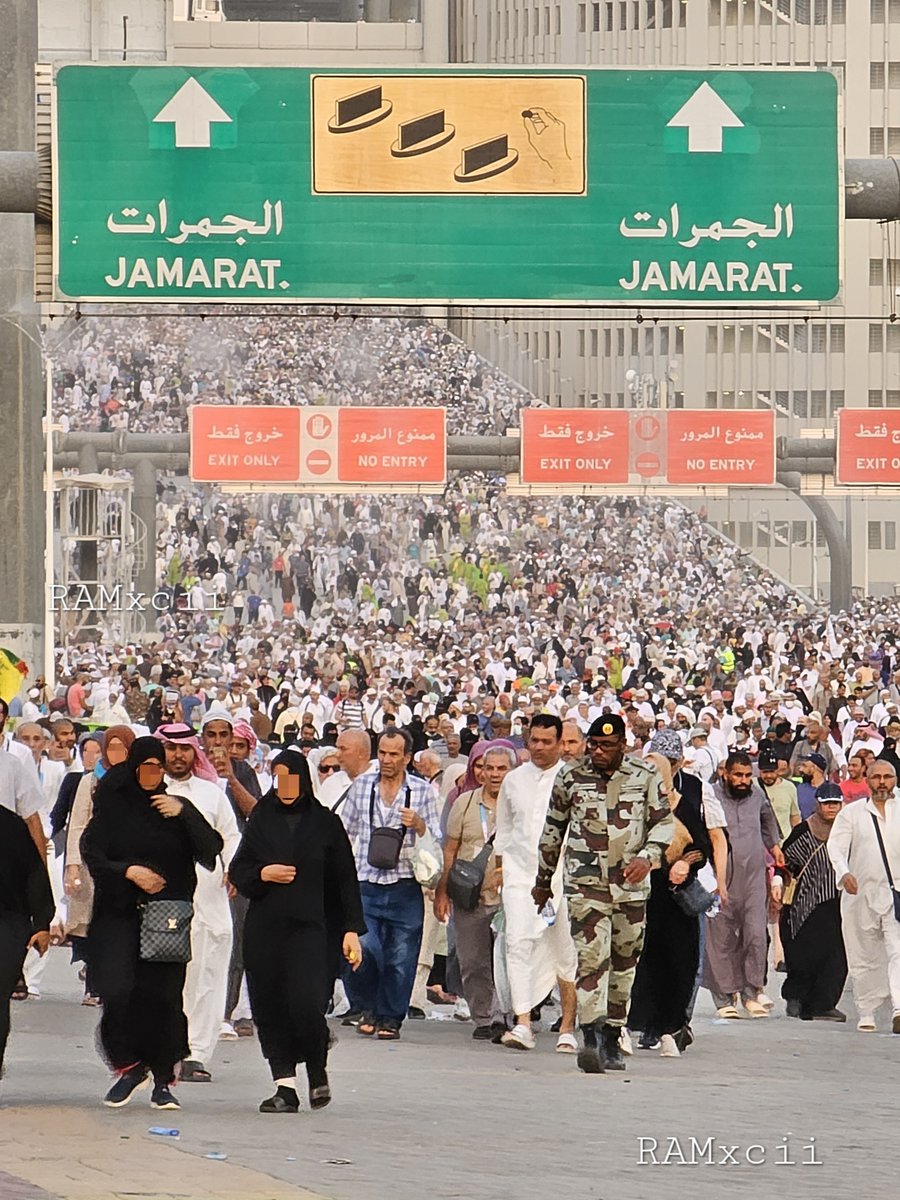 RAMxcii's tweet image. لبّيك اللهمّ لبّيك 🤲🏻
#حج #الجمرات #حج2023 #حجاج