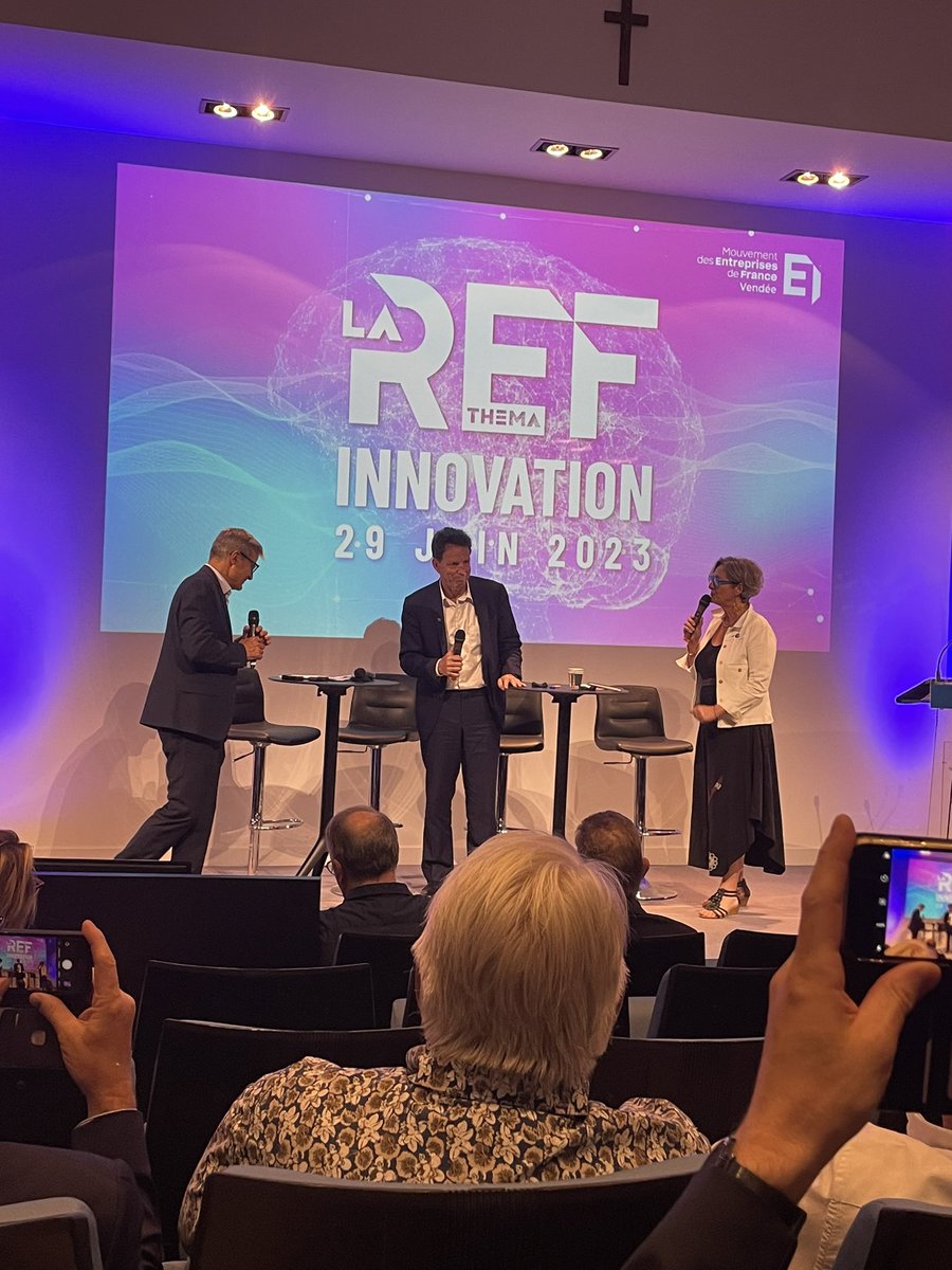MedefPDL's tweet photo. En direct de l’AG du @MEDEFVENDEE : @sophiegm85 réélue à la présidence et discours bilan institutionnel et émotionnel de @GeoffroyRDB 
Une soirée qui se poursuit avec une #REFinnovation qui présente 5 innovations vendéennes : 1/ innovation pédagogique avec @ICES_UnivCatho #CRICES https://t.co/IDanxoVPWz