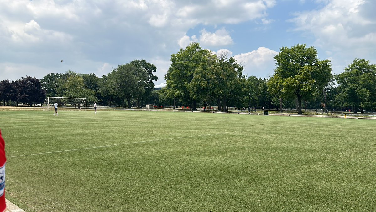 Woodside down 3-1 at halftime.