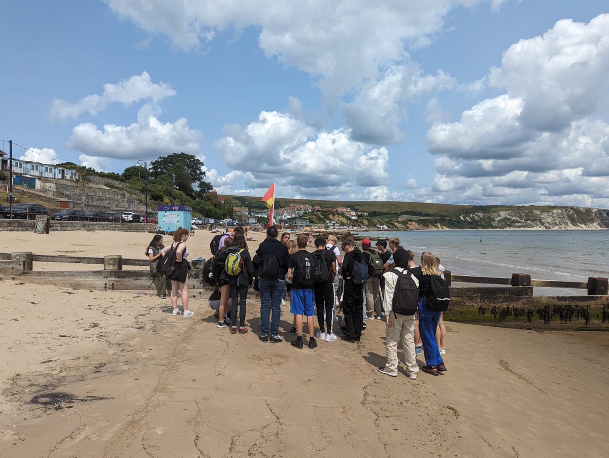 Another successful 3 days in Swanage with Y10 geography students as they completed a fieldwork task and collected data for their geography GCSE. ☀️☀️☀️
<a href="/avo_geo/">Avonbourne Geography</a> <a href="/ULGeography/">ULGeography</a>