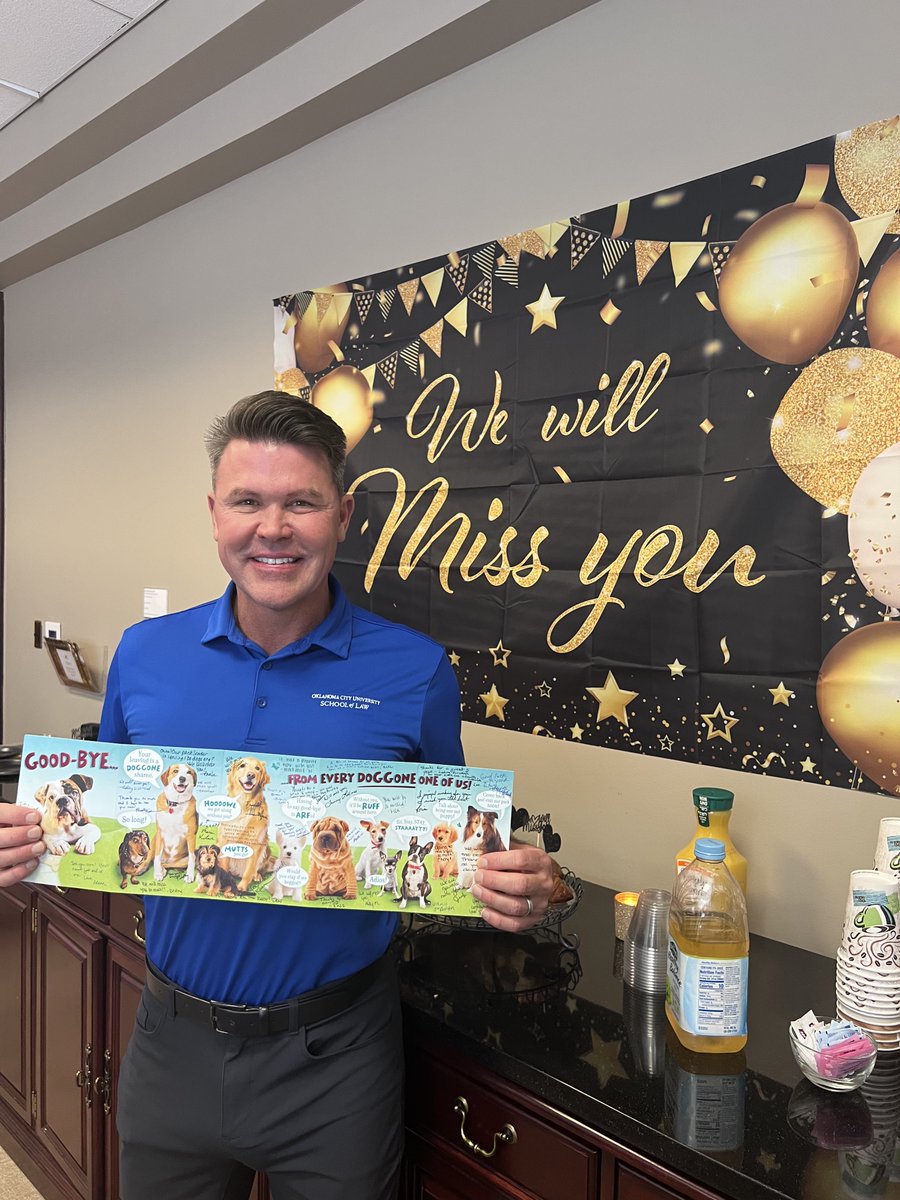 OCULAW's tweet image. Saying "see you later!" to Dean Roth on his last day as dean! Dean Roth, we will miss you!! 💙