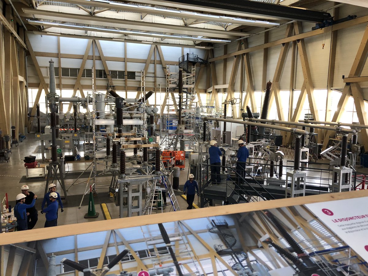 chbugliani's tweet image. Découverte des métiers du transport de l’électricité au campus @RTE_aura avec la direction opérations @poleemploi_ara 
Une belle collaboration en devenir : #recrutement #formation