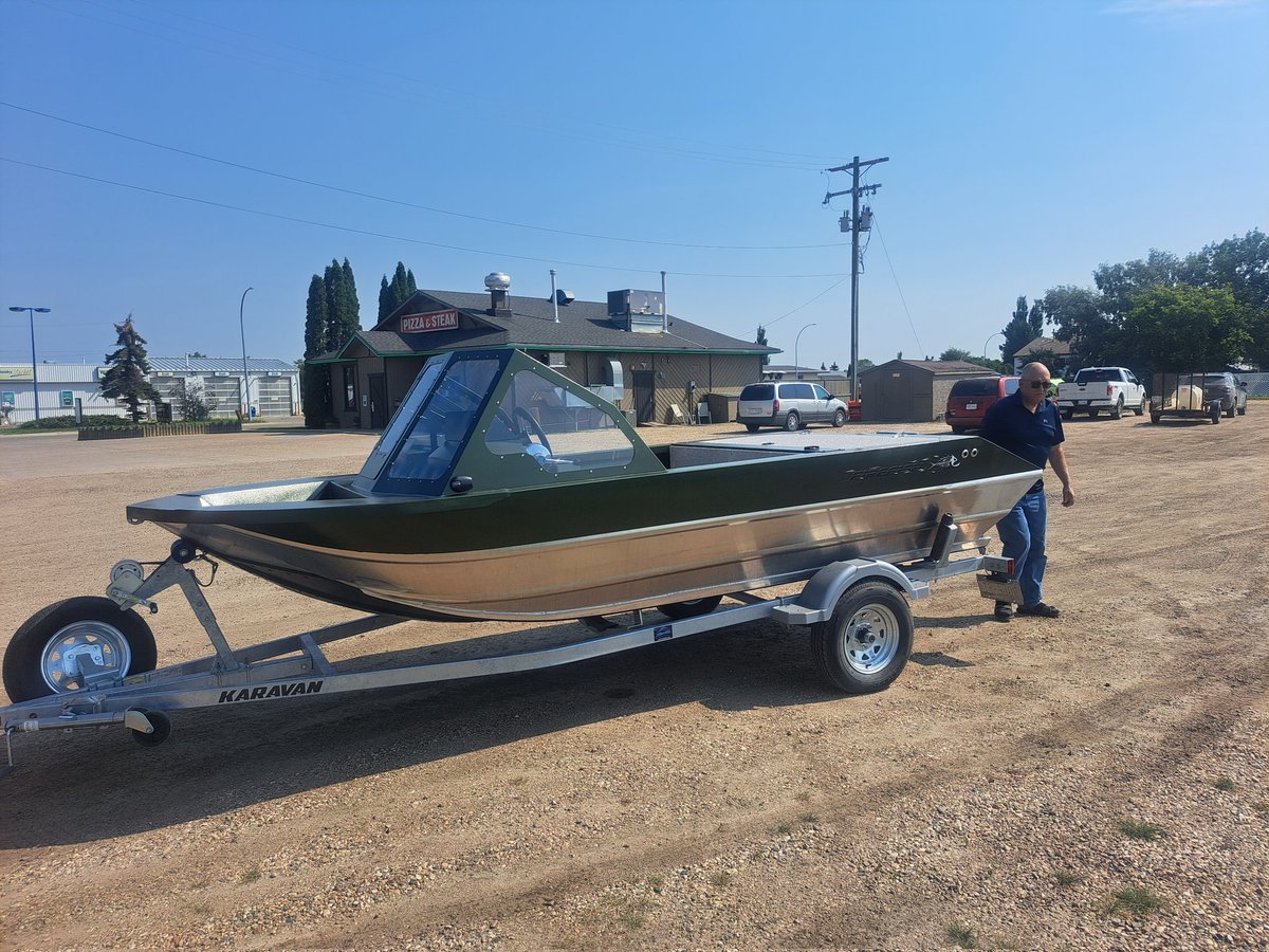 Hay King of Buttertown tweet media