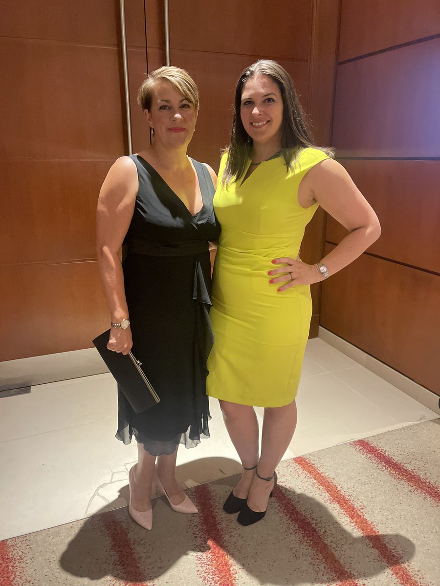 CatherineH_Edge's tweet image. About to head in to dinner with the gorgeous @hayleyguest5 @optimusEd #oeMATs @ManorMATrust @EdgeSchools