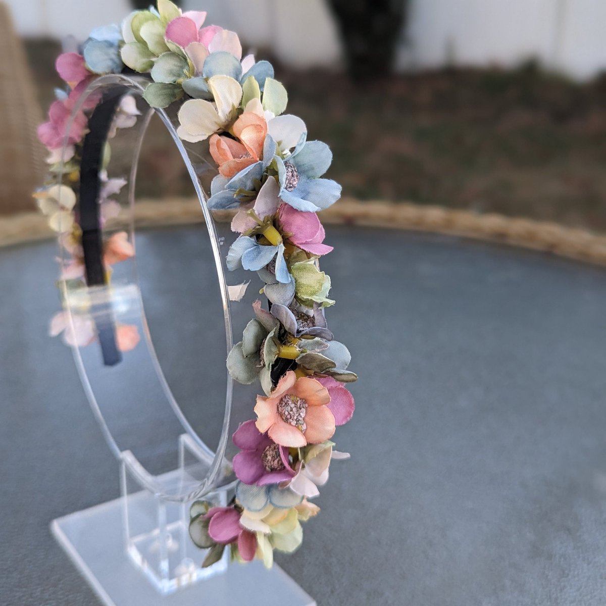 moonlightwreath's tweet photo. Thanks for the great review Alexandra W. ★★★★★! https://t.co/DxcM1eFa8I #etsy #rainbow #flowerheadband #floralheadband #floralcrown #flowercrown #bridalcrown #cottagecorecrown #renaissancefaire #bohoheadpiece https://t.co/vpOIYQ1uBp