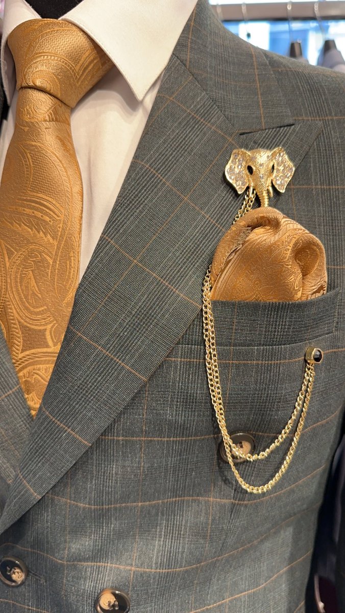 #هنيتوا بركات العيد جميعآ واسف على التأخير موووول مب متأخر 😎🤝👃🏽👃🏽👃🏽