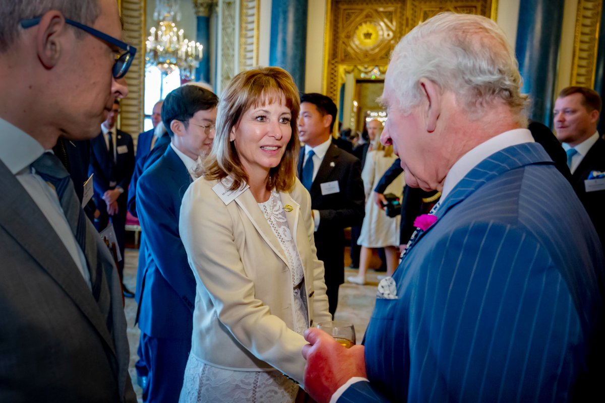 This week, Charlie McGillis, SVP, Gov't Relations & Strategy, had the honor of representing Slingshot Aerospace at Buckingham Palace where His Majesty King Charles III (@RoyalFamily) unveiled the #AstraCarta seal to mark the launch of the @TheSMI Astra Carta framework.