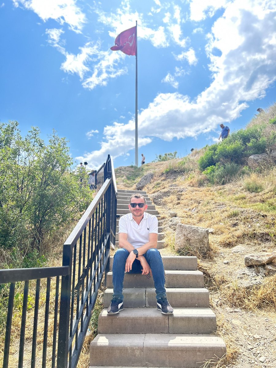 zirve tek kişiliktir…😎 huzurlu akşamlara☕️🥰
#amasyakalesi
#iyiakşamlar