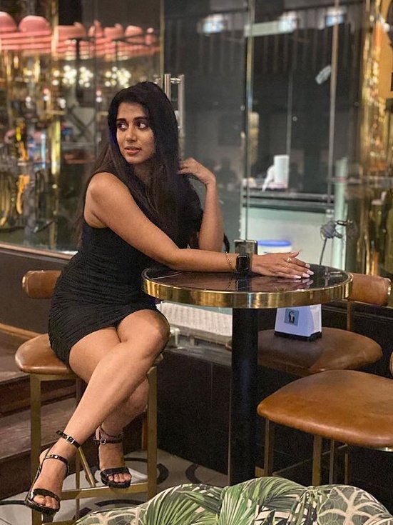 FzznmfNXsCUmcXB?format=jpg&name=900x900