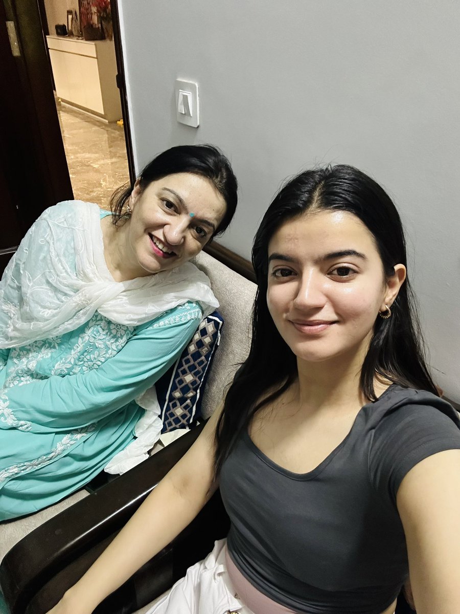 Drishtiofficial's tweet photo. With Mama and Mama’s Mama ♥️ https://t.co/QGpeWwajeF