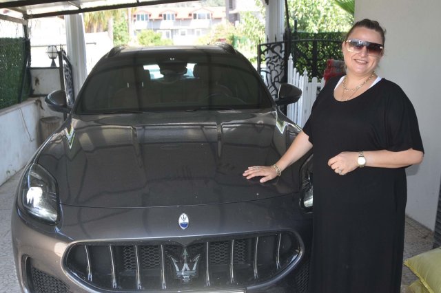 memurlarnet's tweet photo. Eşinin Maserati marka aracıyla kavgaya karışan polis açığa alındı
https://t.co/VRLu4sovbj https://t.co/V9aYFc2mkE