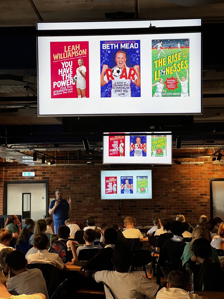 📚 Our #PLPrimaryStars team recently welcomed children's author @footieheroesbks to Goodison Park to deliver workshops to over 75 local pupils. 

 📖🧘‍♀️They took part in a range of exciting activities throughout the day, such as a visit to the E-STEAM lab, media training and yoga…