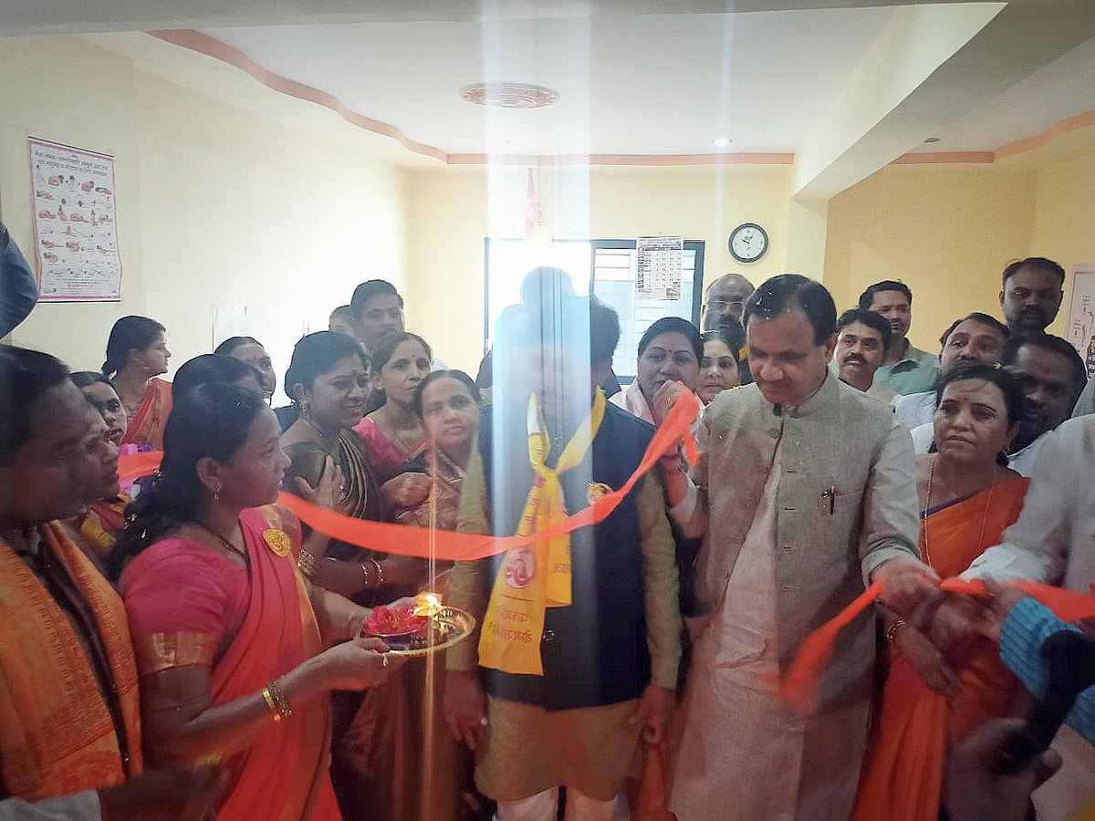 minakshiswami6's tweet photo. ओम श्री गुरुभ्यो नमः 🙏
#mpys Latur
माननीय केन्द्रीय मंत्री श्री भगवंत खुब्बा जी 💐🙏
@yogrishiramdev
@swamiananddev
@paramarthdev
@Swamitirthdev
@PPswamiabhishek
@Kuldeep_uva
@sudhanshu_nasa https://t.co/R9pDXsQwUj