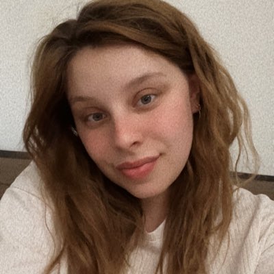 CourtinViolette's tweet photo. #NouvellePhotoDeProfil https://t.co/FnSGkvxE5o