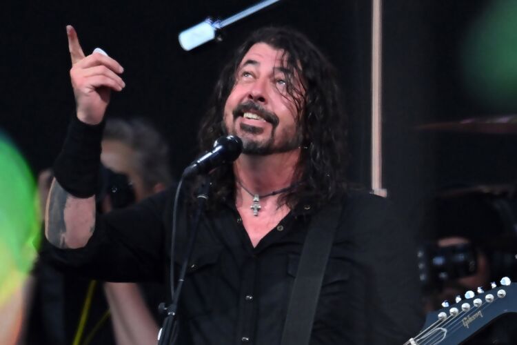 rocksound's tweet photo. The promoters for @foofighters' 2024 UK stadium tour have spoken of the “unprecedented demand” for tickets.

https://t.co/PD7fWu8Glm https://t.co/JD5Z5bIVpJ