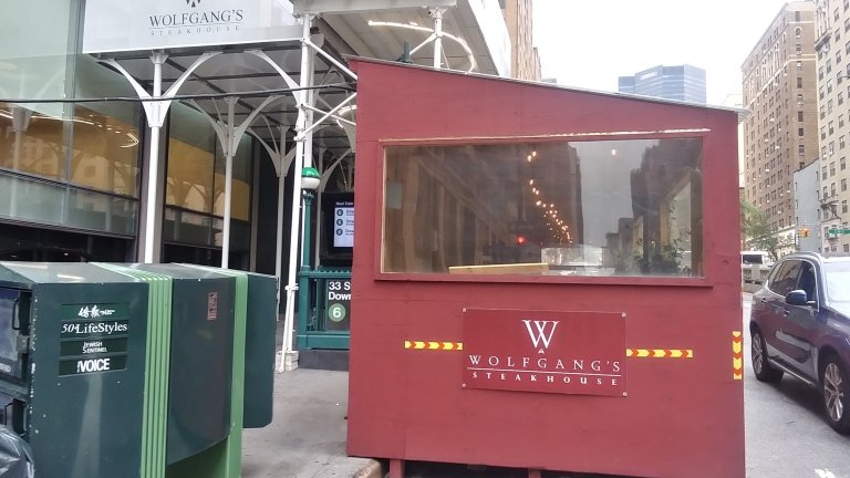 ImpunityCity's tweet photo. After over 2 years, Wolfgang Puck Restaurant finally took down their motel shanty, so now @MTA can put an elevator at the 33rd St. Station to make the subway ADA accessible to the handicapped and elderly.
#OpenRestaurants in New York City are over. https://t.co/OAOGVi1TKW