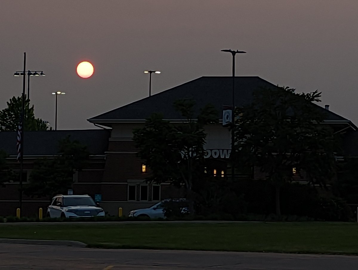 Tom Robb tweet media