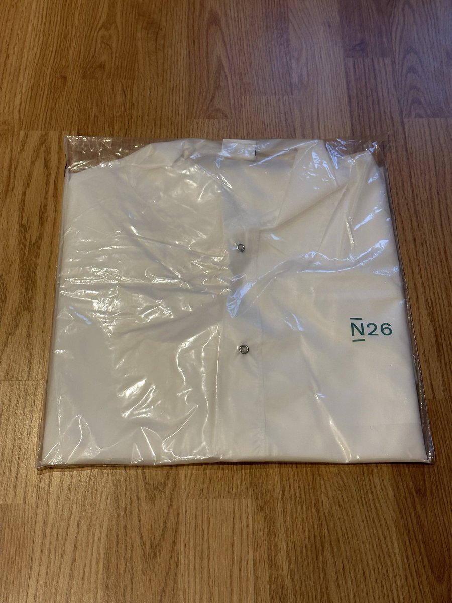 yuheikondo0911's tweet photo. Received the raincoat from the giveaway! Thank you @n26 ☺️
#iN26 #simplysecure https://t.co/7eIkD7dpzl