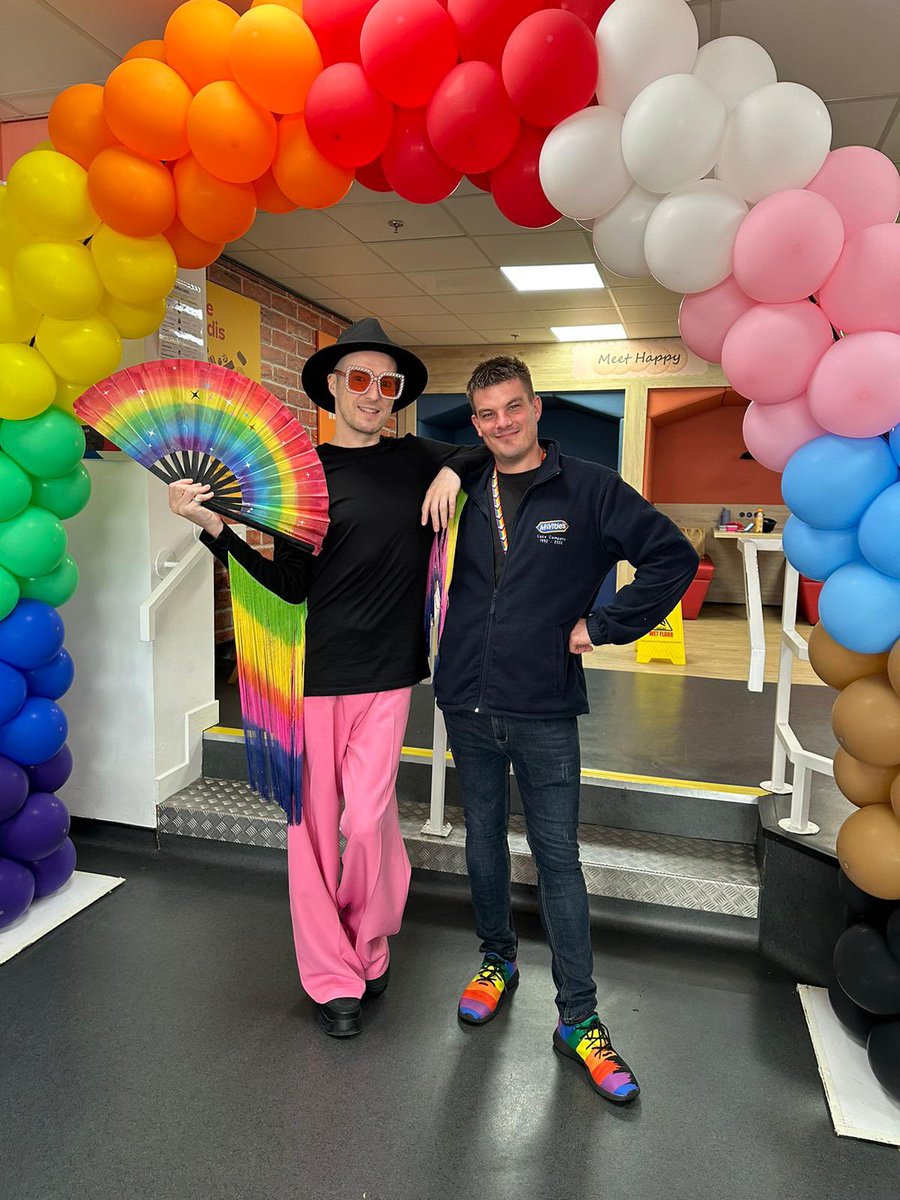 Today our very own <a href="/BazzEnergy/">BAZZ</a> went to visit one of our major sponsors <a href="/McVities/">McVitie's</a> as they were holding a Pride event! 

A balloon arch our Kelly would be proud of making! 🏳️‍🌈🏳️‍⚧️