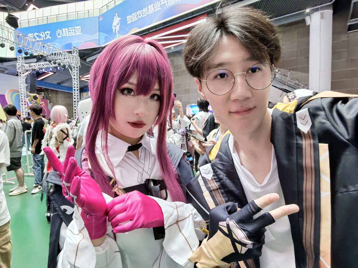 集到最漂亮的一个卡夫卡~