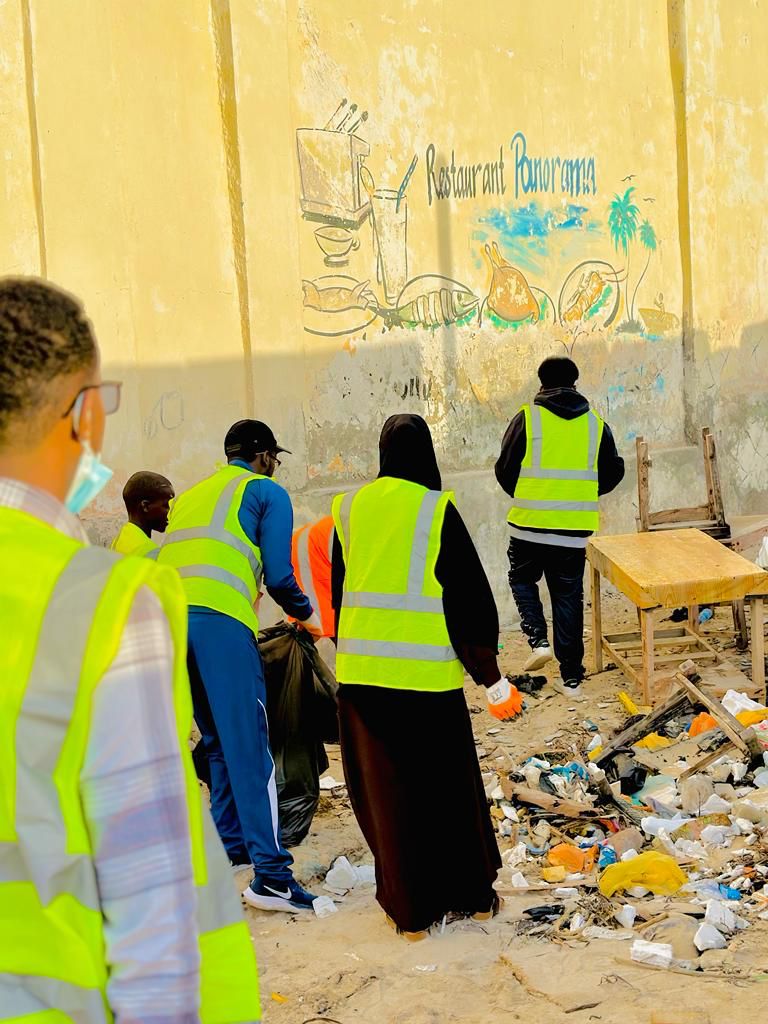 AbdisatarArabow's tweet photo. CALLING ALL VOLUNTEERS: The One-hour beach clean-up will start at 6 a.m. and end around 7 a.m. on Friday, 30 June . Volunteers will collect litter and debris along the shore.
#Somalia
#WorldWithoutWaste
#youthvolunteer
#cleanyourhome
#plasticfreechallenge
@AbdisatarArabow https://t.co/CtLwRuYLcn