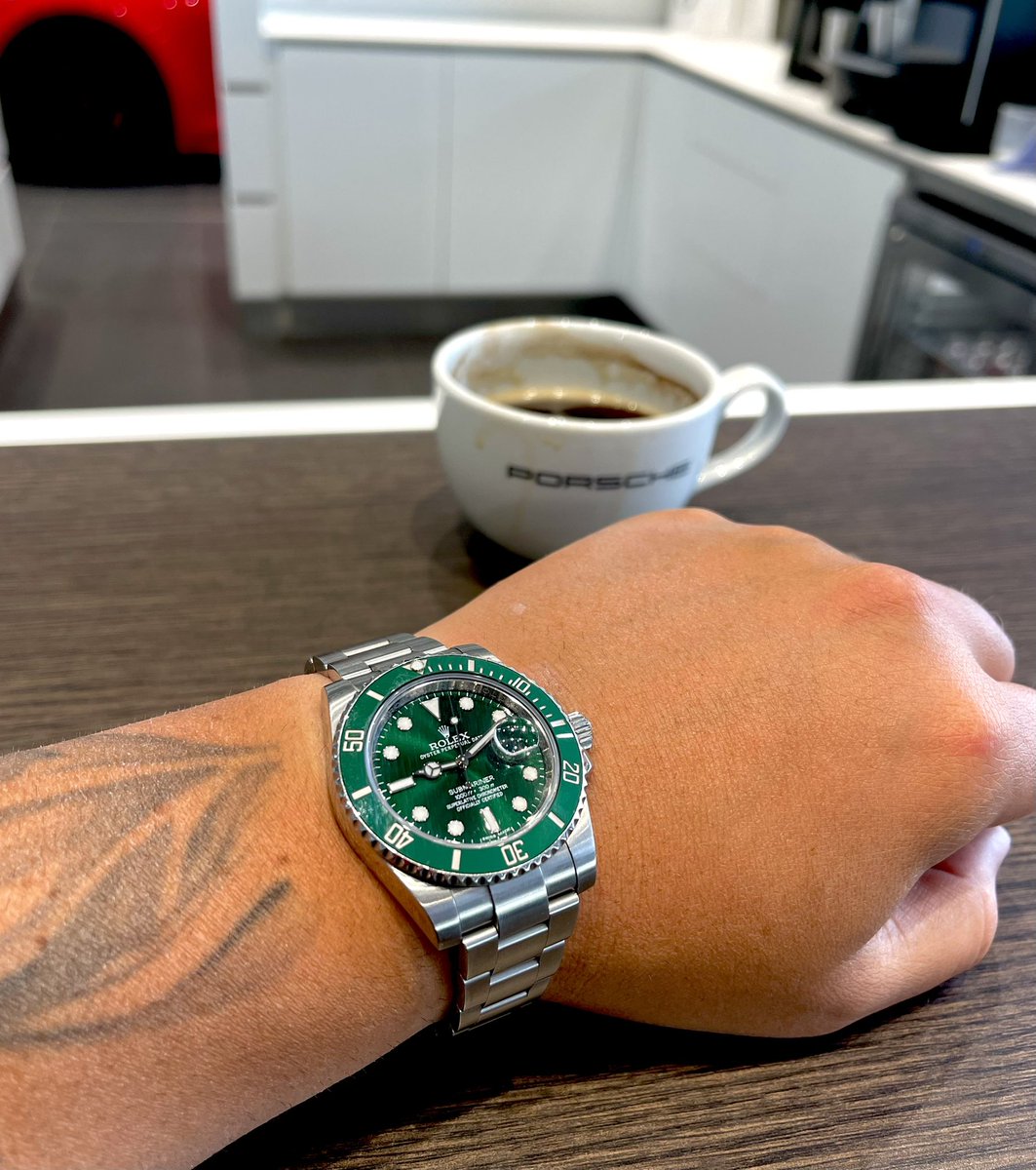 BoredMute's tweet photo. Having a Rolex isn’t a flex..

If it tells you when your lunch break is over

Or when you have to be in the office. https://t.co/ErHuLxXhKU