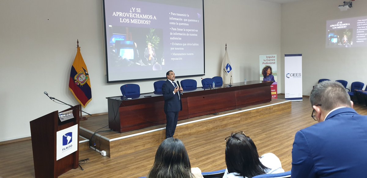 MariaEmiliaDav2's tweet photo. Conferencia de Gestión y Comunicación de Gobierno 2023.
#COMOLOCAL #ALACOP @CIEESec @Adavaloslopez @fabriciovelav @FLACSOec https://t.co/CQXbfP97JQ