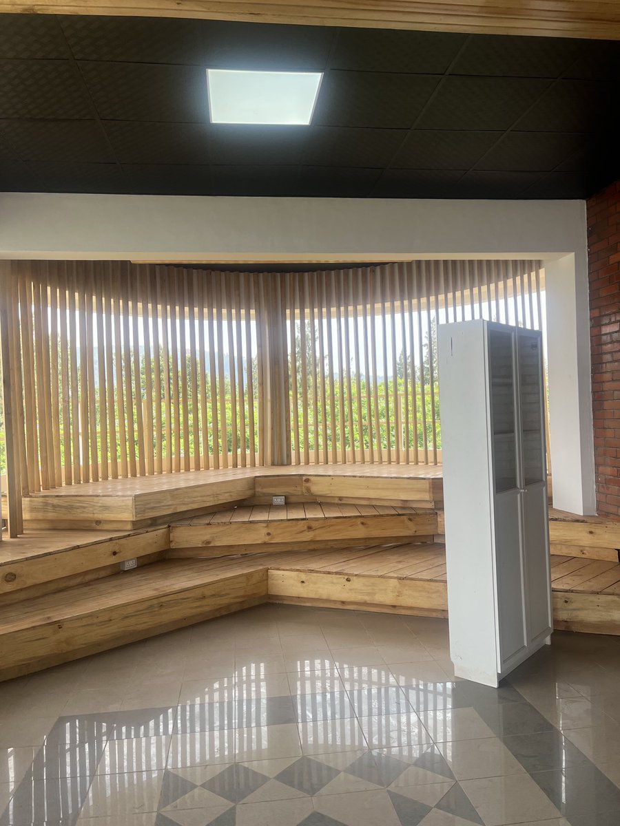 Anyone that knows me well knows how much I love SPACE. Was thrilled to visit the bright, open design of our soon-to-be launched #timbuktoo University Innovation Pod #UniPod at Univ of Rwanda -makers, geeks, innovators, creators- get ready! ⁦@UNDPRwanda⁩ ⁦@MusoniPaula⁩