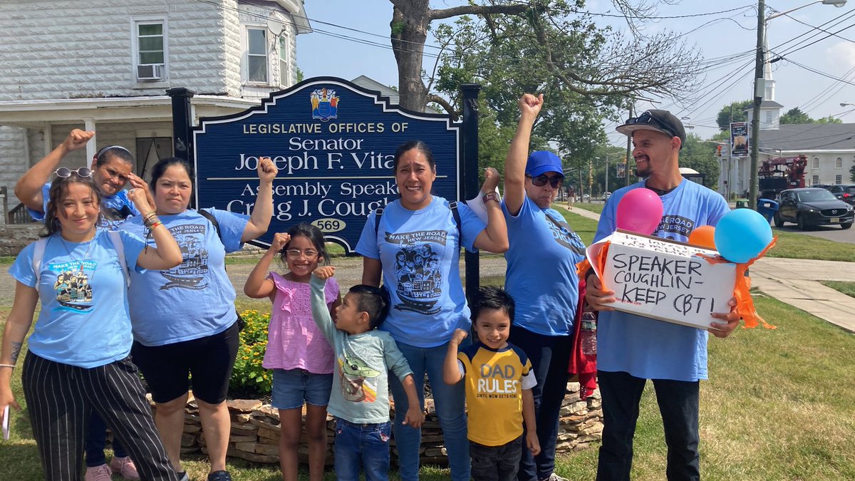 ForTheManyNJ's tweet photo. @WoodbridgeNJ @SpeakerCoughlin @NJCitizenAction @NJPolicy @NJWFP @CWA_NJ @LWVNJ @MaketheRoadNJ @SenPresScutari @AswPintorMarin @CityofNewarkNJ @PaulASarlo @NJTRANSIT @SpeakerCoughlin @SenPresScutari @PaulASarlo @AswPintorMarin listen to working-class families

❌handout to wealthy corps
✅Keep the #CBT surcharge &amp; invest in transit, health, schools, + more!

It’s time to #FundOurNJ #FundOurFamiliesTaxAmazon https://t.co/7fmiNQcfYO