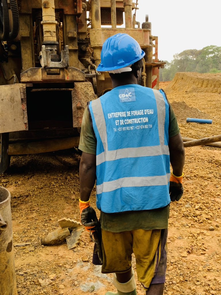 ForageCameroon's tweet photo. Looking for a drilling company that values safety and reliability above all else? Look no further than #CameroonDrillingandConstruction 
#forage #eaupourtous #ODD https://t.co/8gDhm504Gr