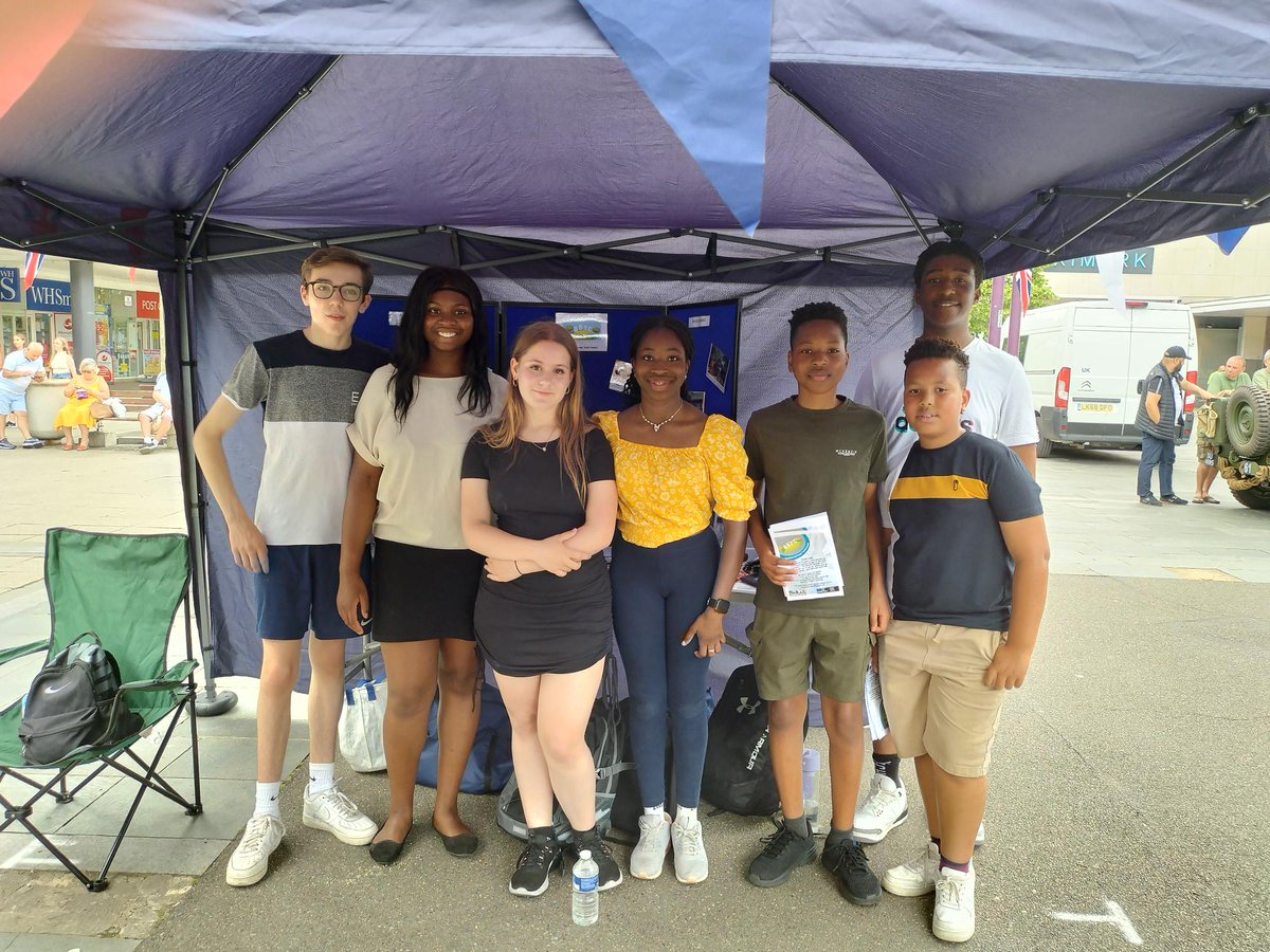 BasYouthCouncil's tweet photo. it was a delight to represent the Basildon youth council at the armed forces day event on Saturday. it was also a pleasure to meet the mayor and deputy mayor of Basildon ,along with all the veterans during the parade . looking forward to more events to come. https://t.co/OepxorrhHa